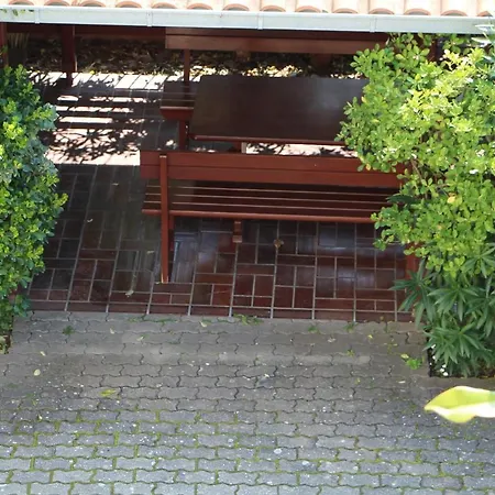 アパート Amado/lozic *