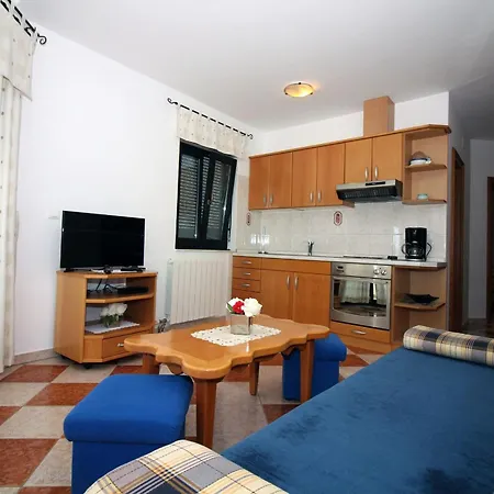 Amado/lozic Apartment Zadar