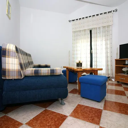 Amado/lozic Apartment