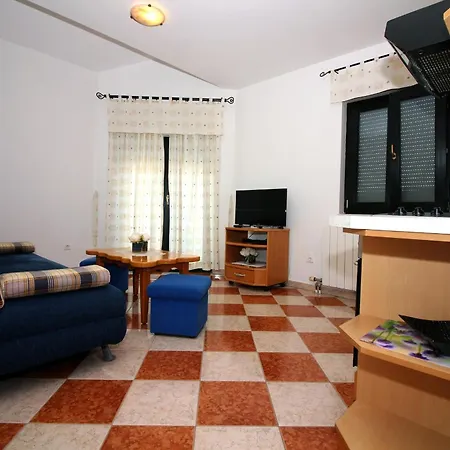 Amado/lozic Apartamento Zadar