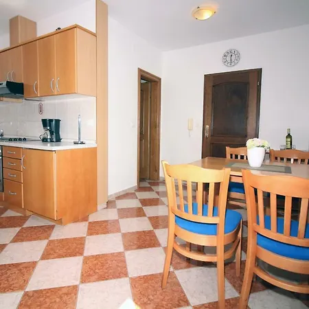 Amado/lozic Apartment Zadar
