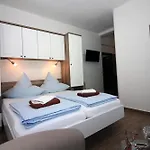 Amado/lozic Apartament