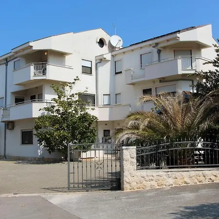 Apartament Amado/lozic *